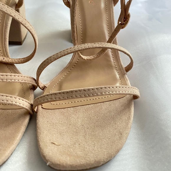 Nude Heels - Picture 3 of 6